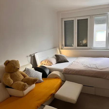 Zimmer Apartment